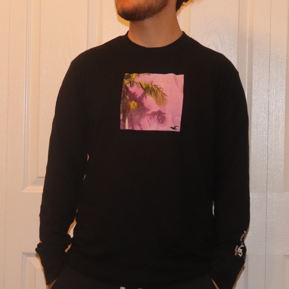 Hollister long sleeve tee